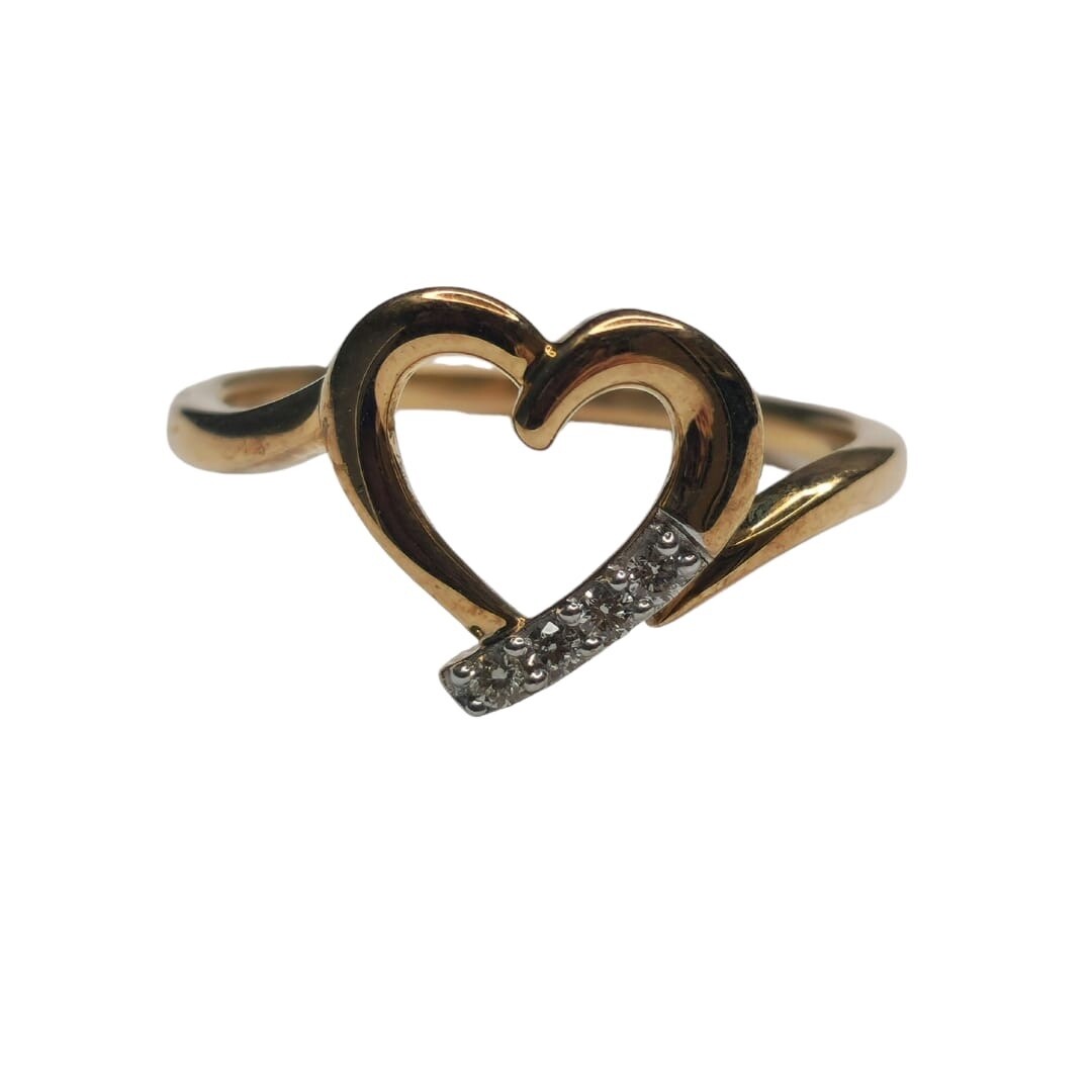 9ct yellow gold diamond heart ring