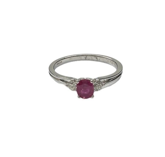 18ct white gold Diamond and Ruby ring