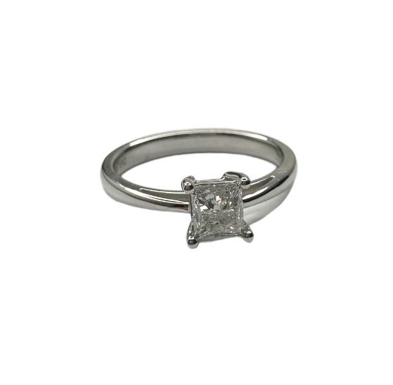 18ct white gold single princess cut diamond ring