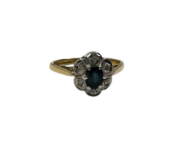 18ct yellow gold diamond and sapphire ring