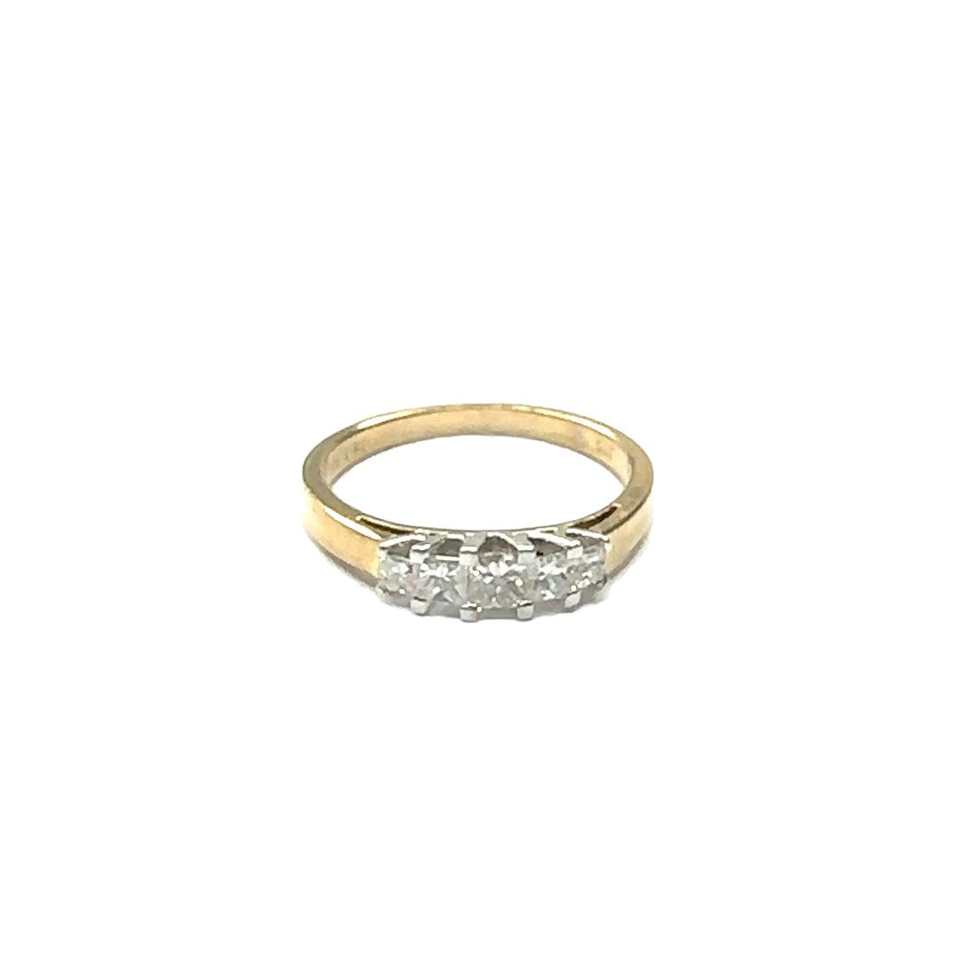 9ct yellow gold 5 Diamond set  ring