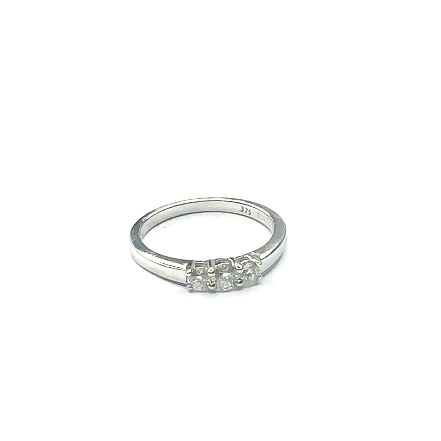 9ct White gold 3 diamond set ring