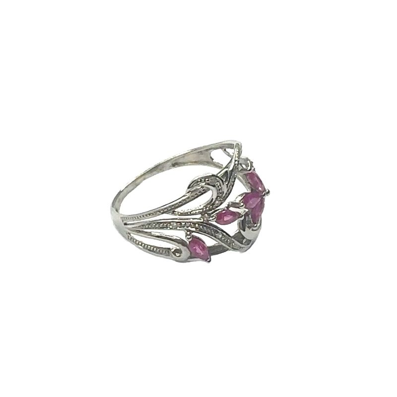 9ct white gold diamond and ruby flower ring