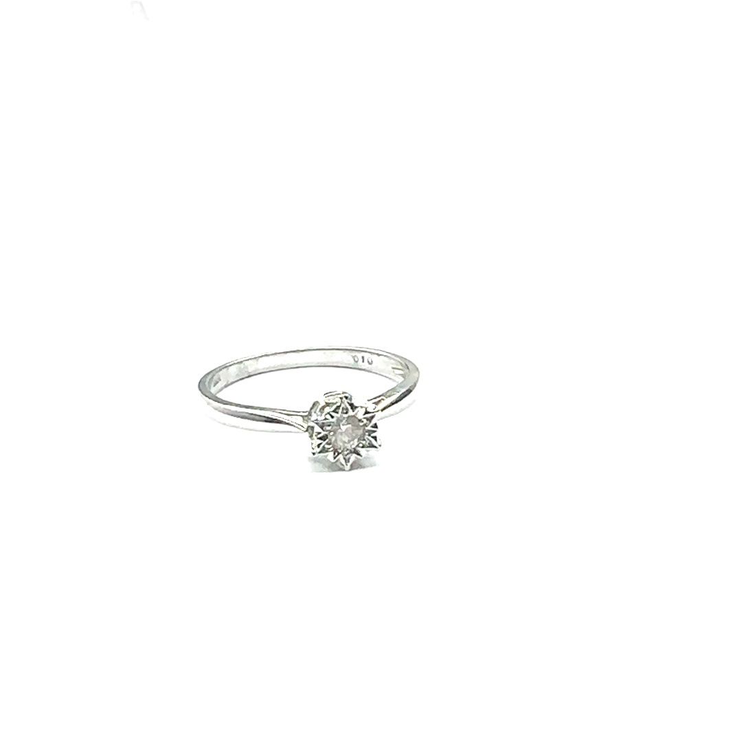 9ct white gold star style single diamond ring