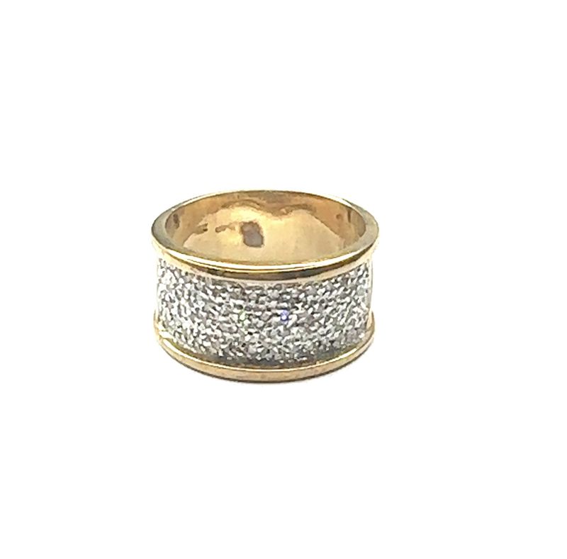 9ct Yellow Gold cluster diamond ring