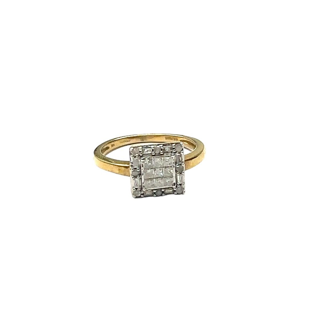 9ct yellow gold illusion set diamond ring