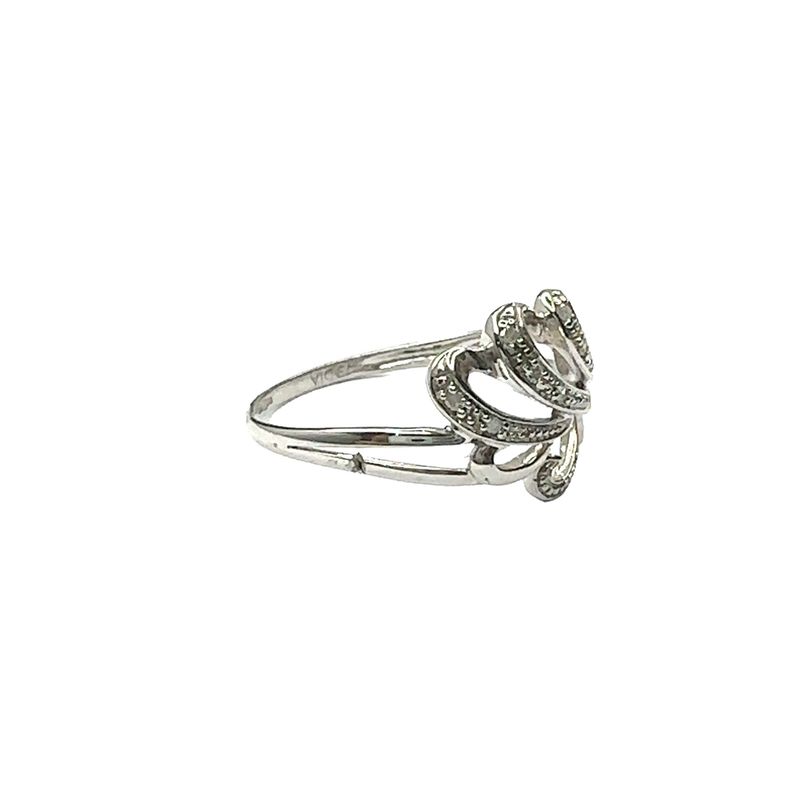 9ct white gold flower style diamond set ring