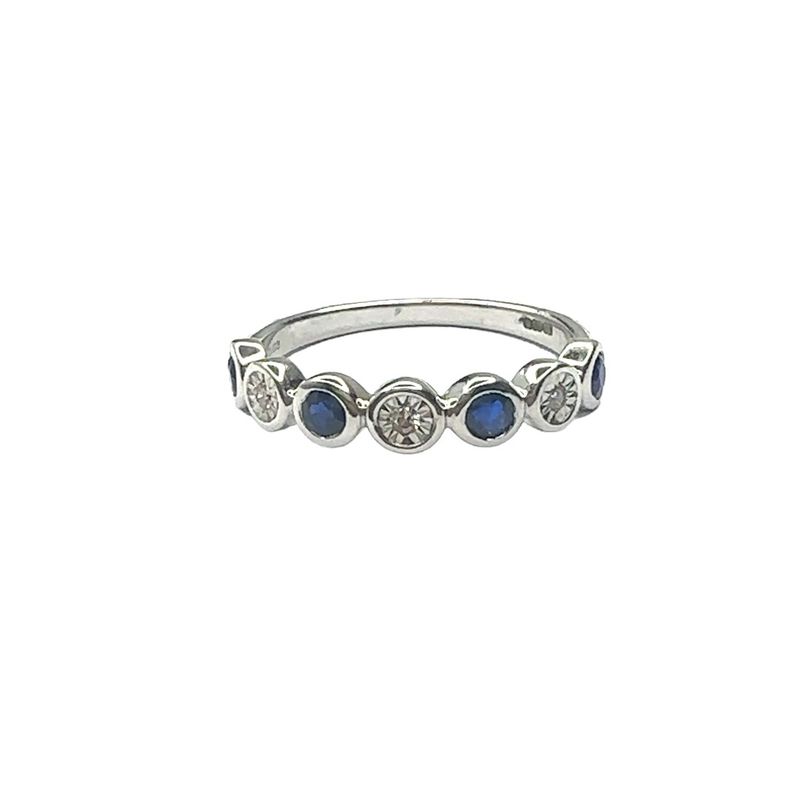9ct  white gold diamond and sapphire set ring
