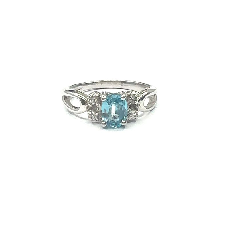 9ct white gold aqua marine and diamond ring