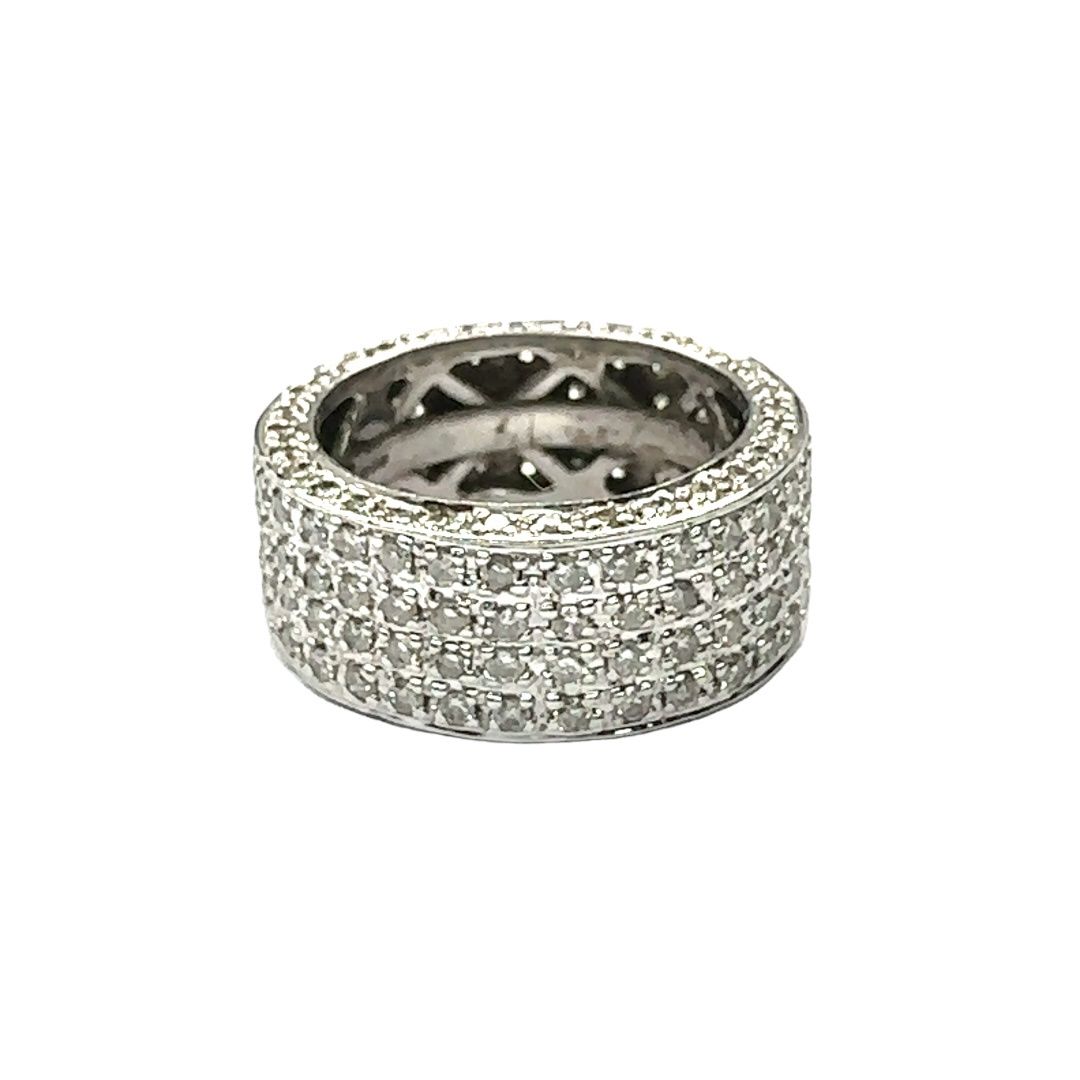 18ct white gold cluster style full eternity ring