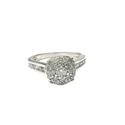 18ct white gold cluster 0.30ct diamond ring