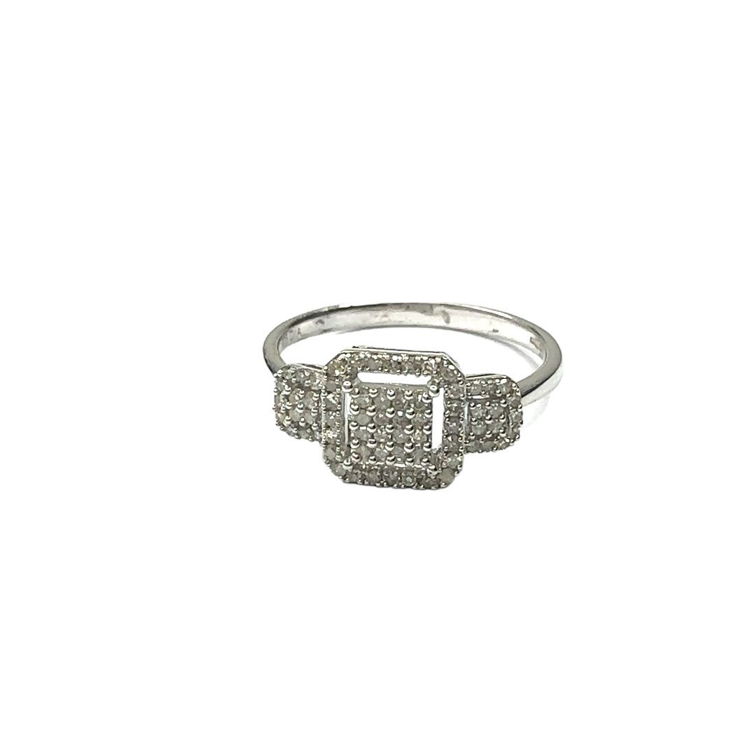 9ct square top 0.15ct diamond cluster ring