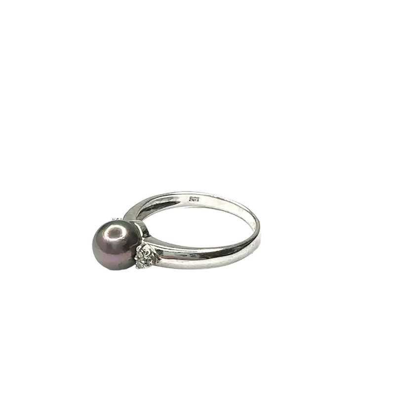 9ct white gold diamond and pearl ring
