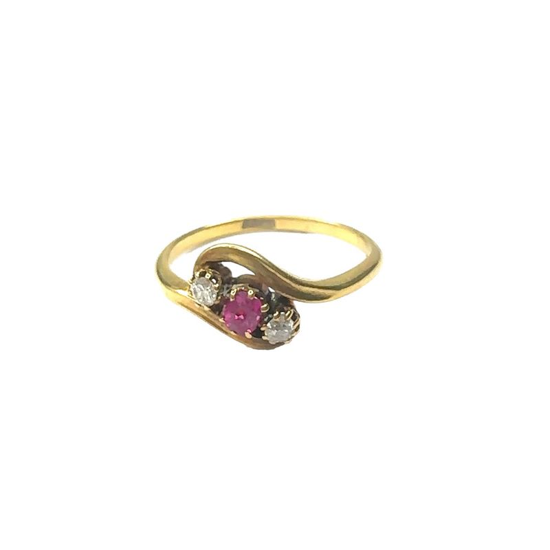 9ct yellow gold diamond and ruby set ring