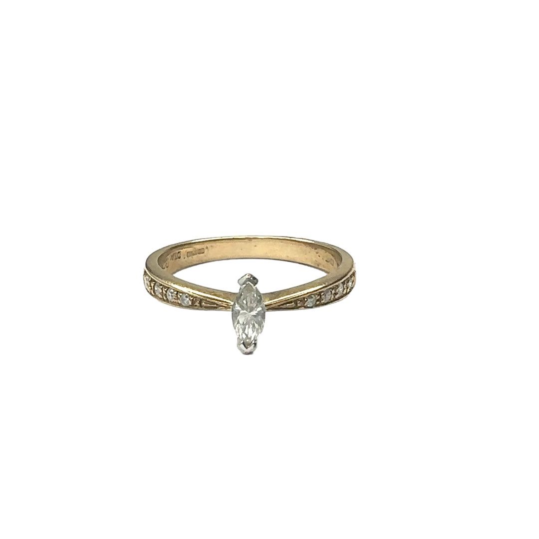 9ct yellow gold diamond set ring