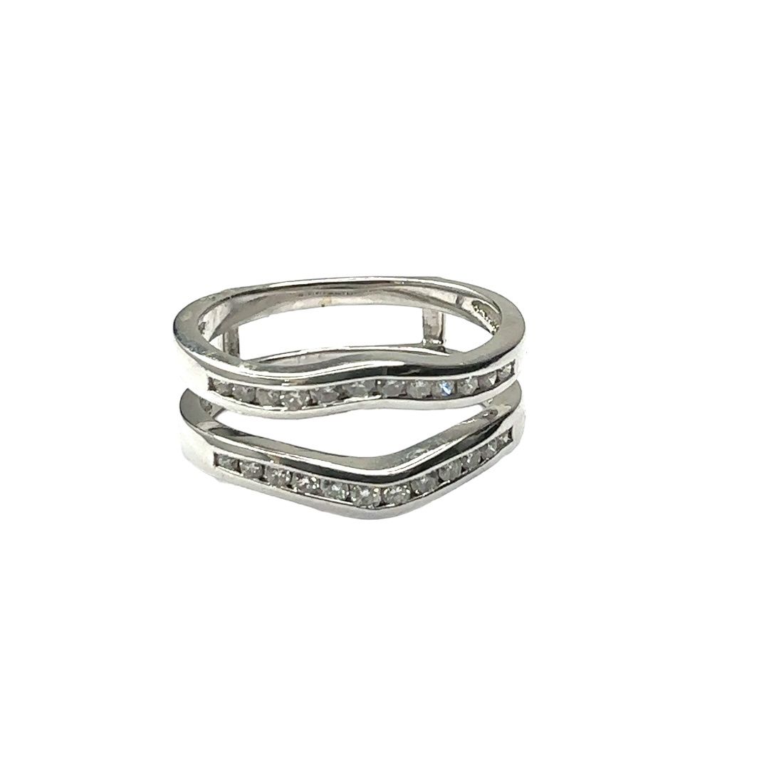 14ct white gold 0.20ct diamond set wishbone  ring