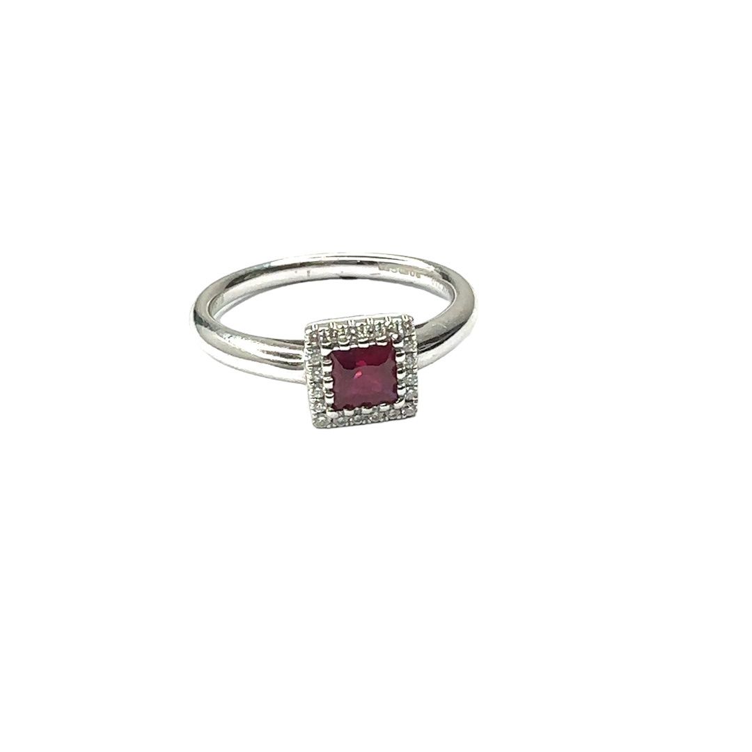 18ct white gold diamond 0.15ct and ruby set ring