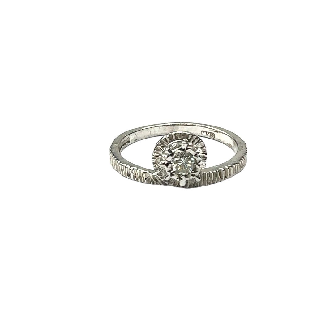 9ct white gold 0.10ct diamond set bark finish ring