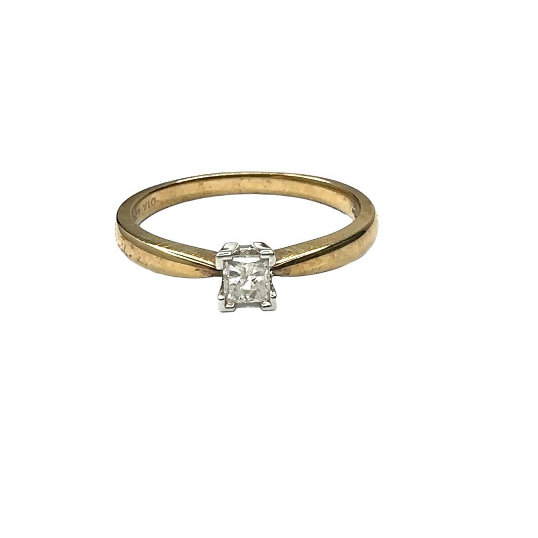 9ct yellow gold Single set 0.20ct diamond set ring