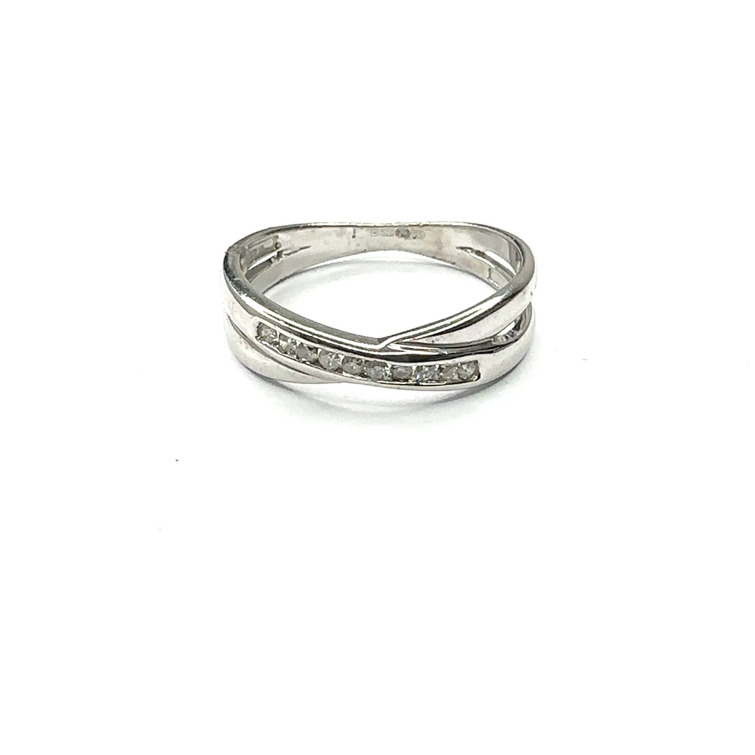 9ct white gold 0.10ct diamond twist style ring