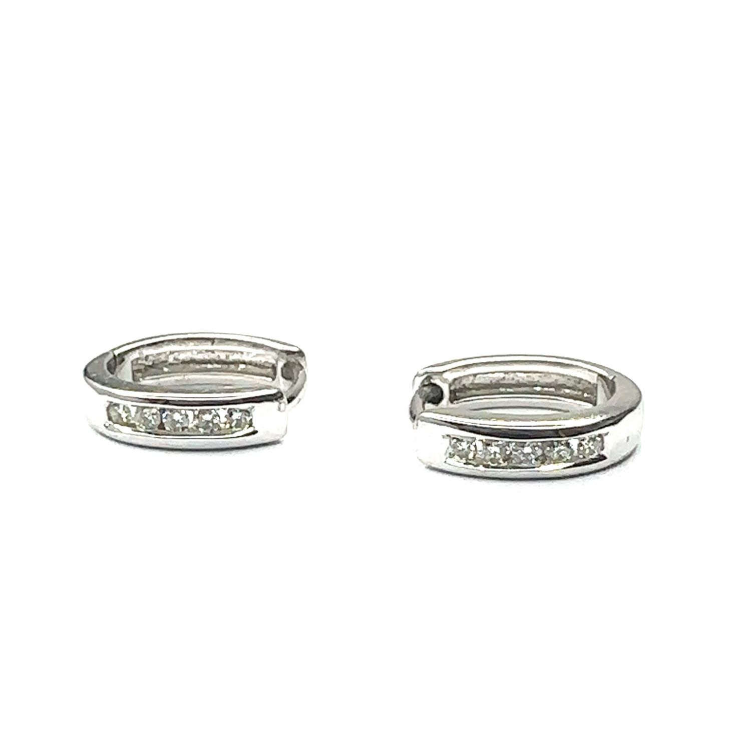 9ct white gold diamond 0.10ct huggie style earrings