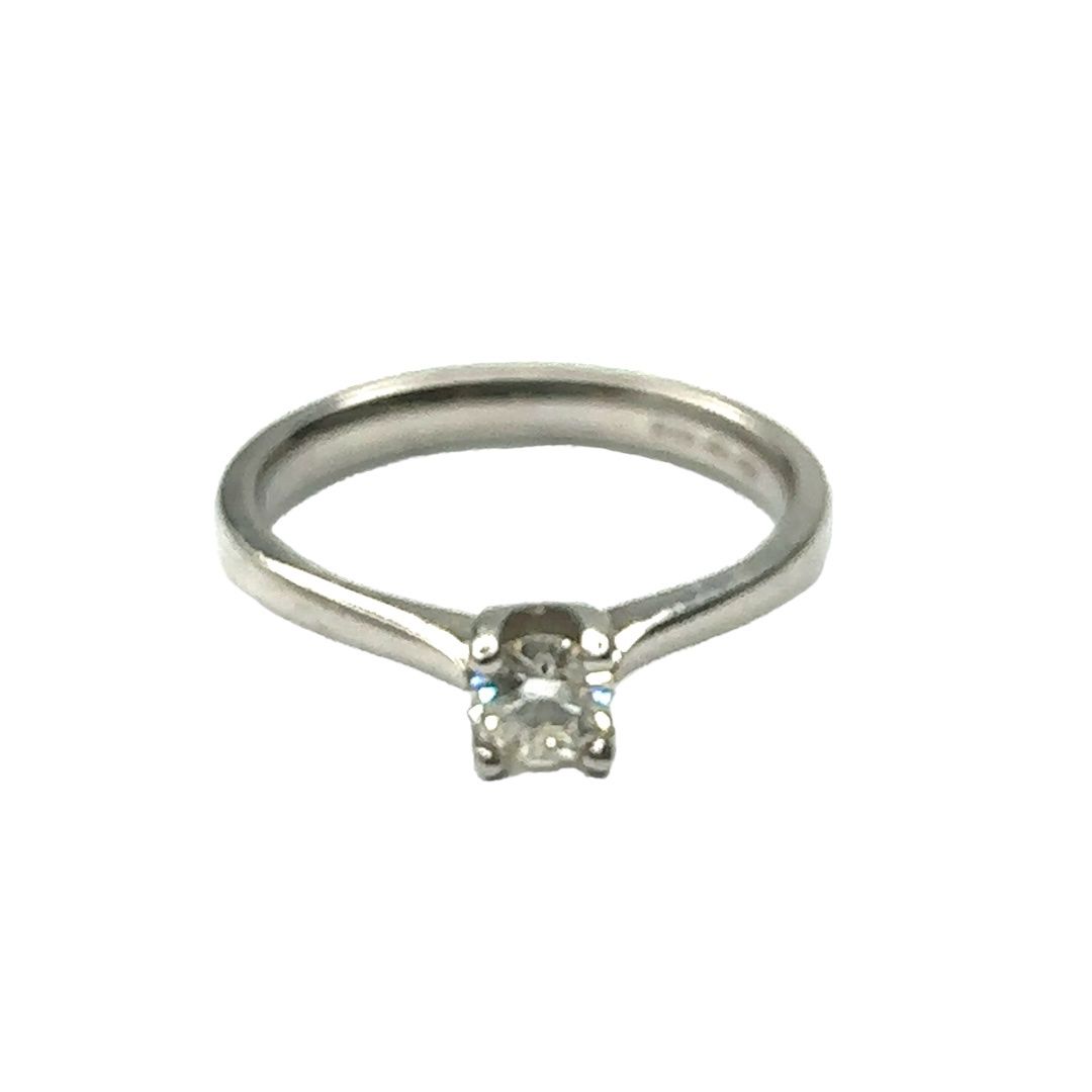 18ct white gold 0.25ct diamond single set ring