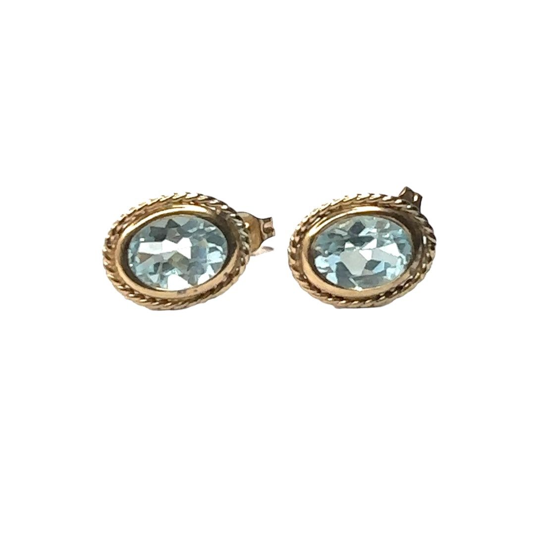 9ct yellow gold 1.8ct aquamarine set earrings