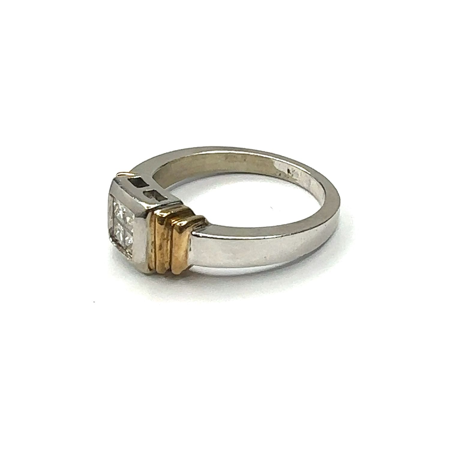 9ct white gold illusion set diamond 0.33ct ring
