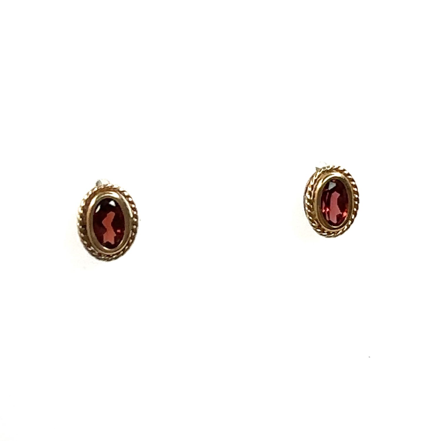 9ct yellow gold Garnet stone set earrings