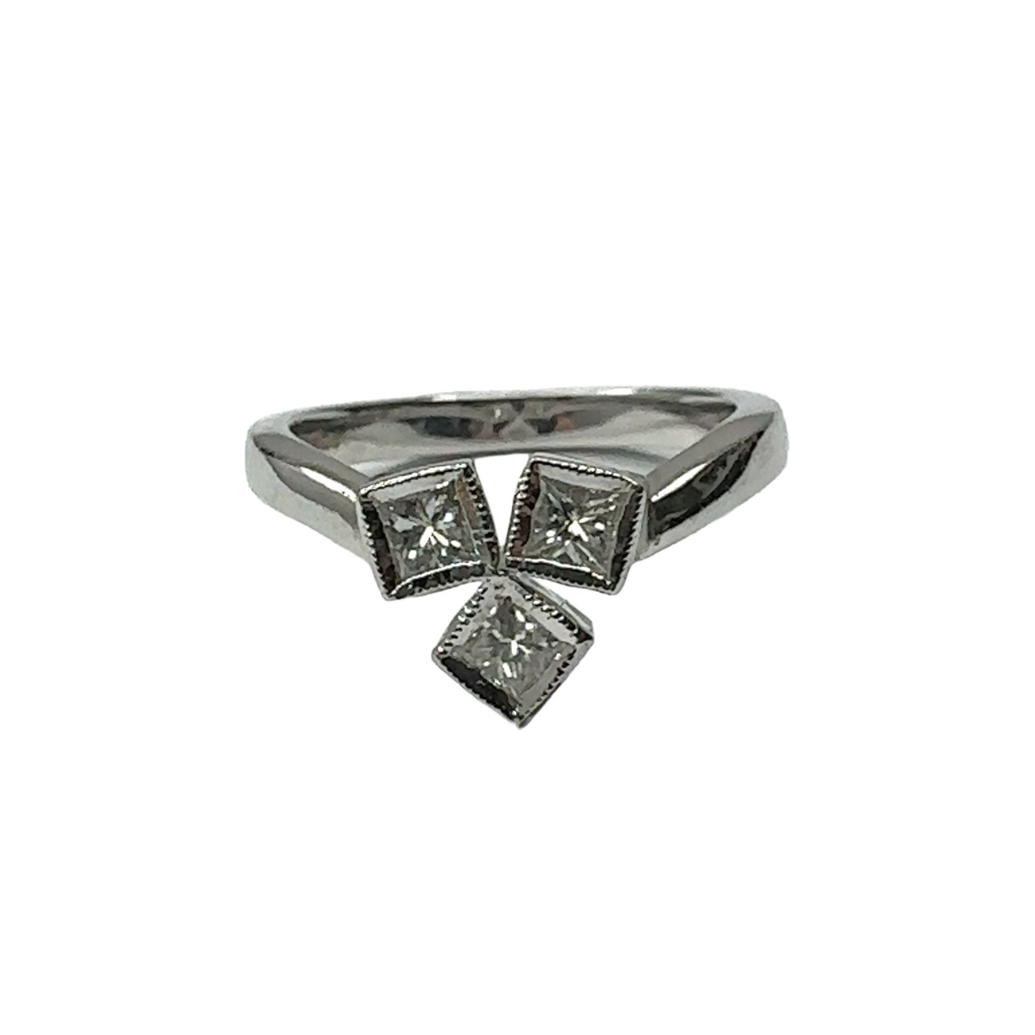 18ct white gold diamond 0.45ct triangle ring