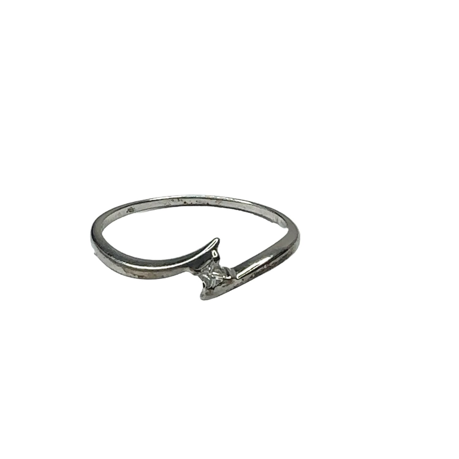 9ct white gold diamond 0.10ct ring