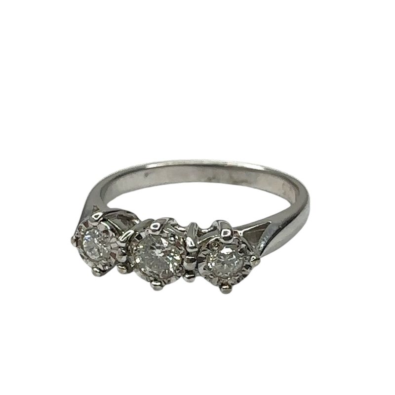 18ct white gold 3 diamond 0.30ct set ring
