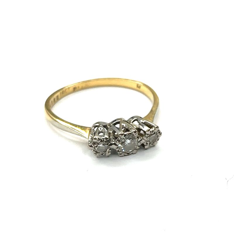 9ct yellow gold 3 diamond 0.10ct set ring