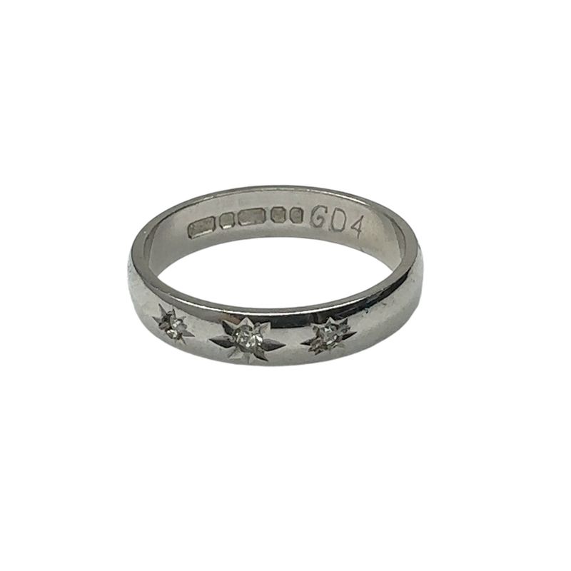 9ct white gold diamond 0.10ct set ring