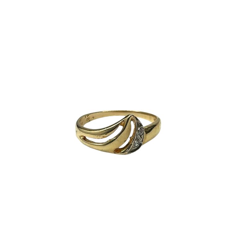 9ct white gold diamond 0.05ct set ring