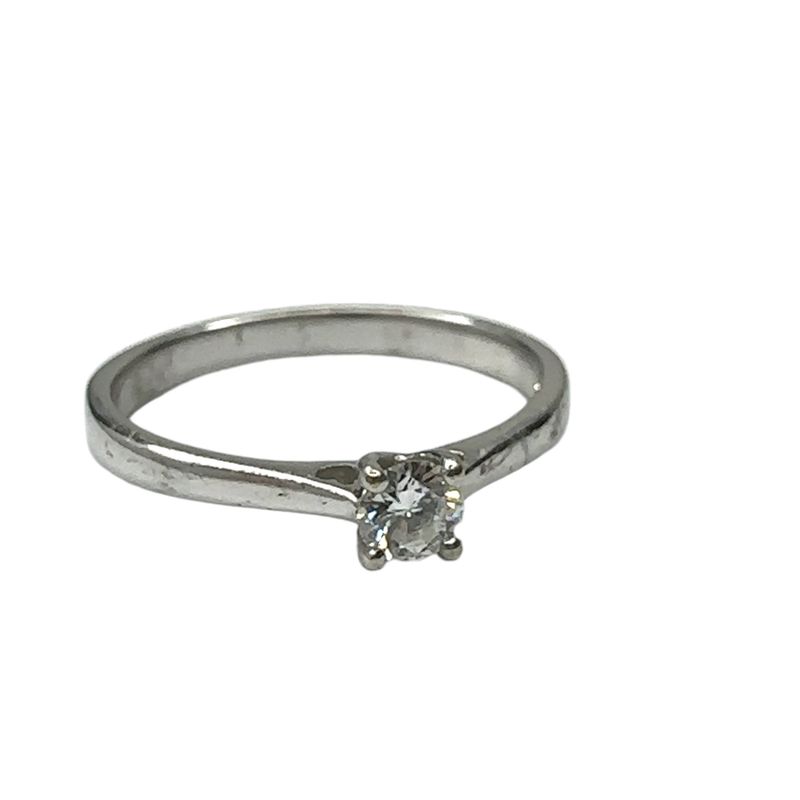 9ct white gold single set diamond 0.15ct ring