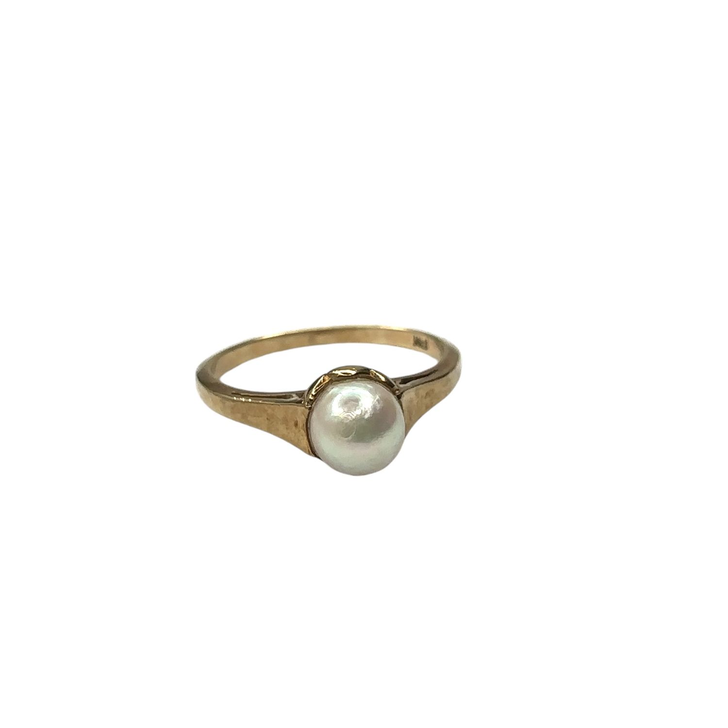 9ct yellow gold pearl centre set ring