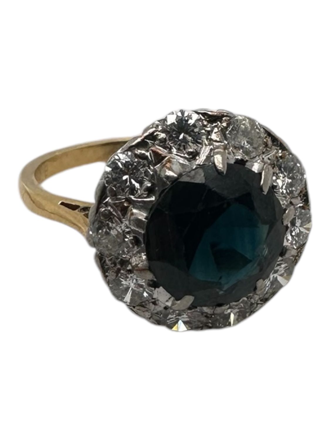 18ct yellow gold Diamond 0.40ct and black sapphire ring
