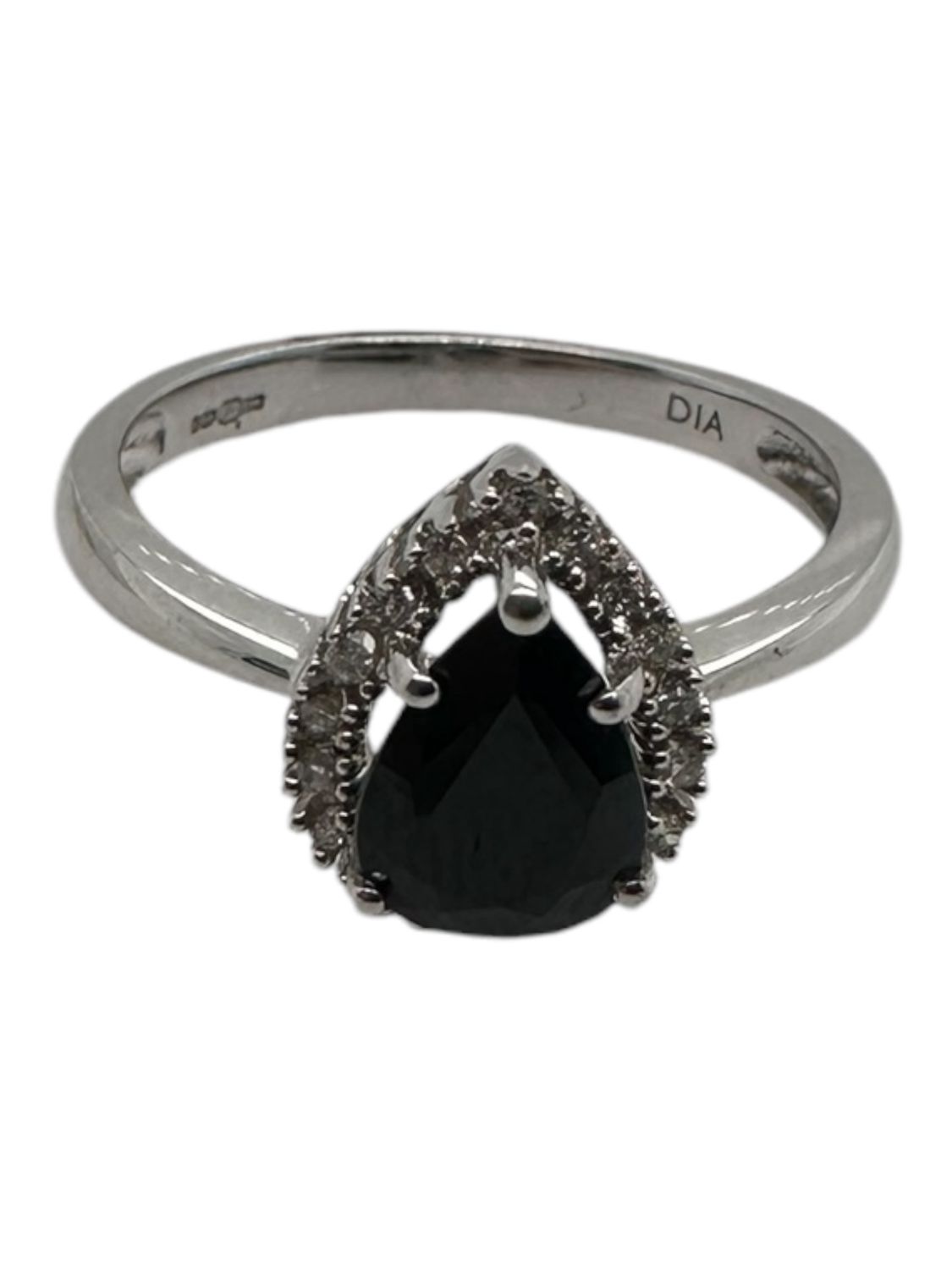 9ct white gold diamond 0.10ct and gem ring