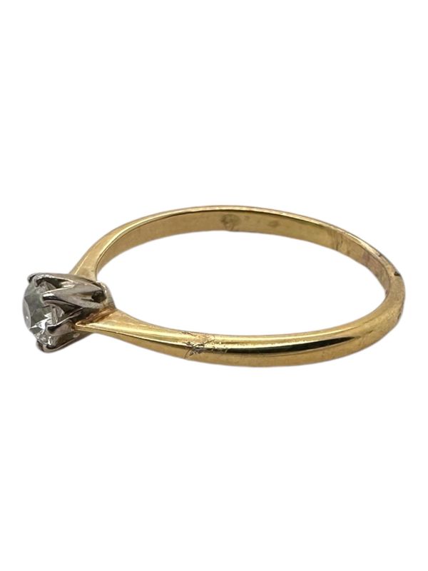 9ct yellow gold diamond single set ring