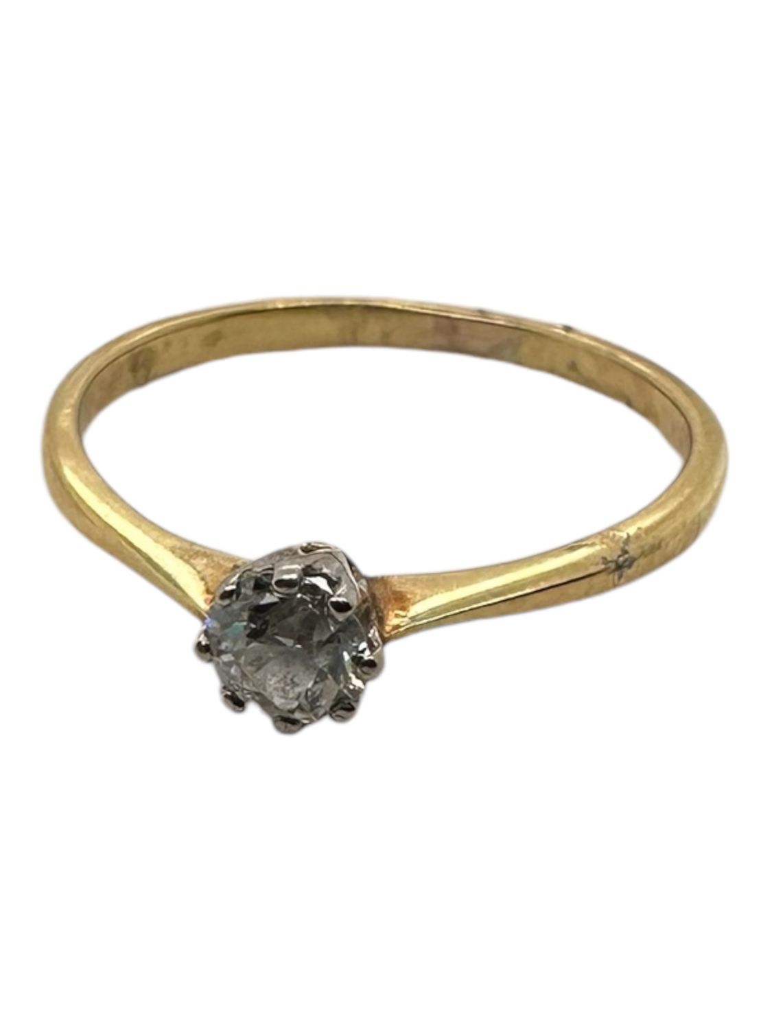 9ct yellow gold diamond single set ring