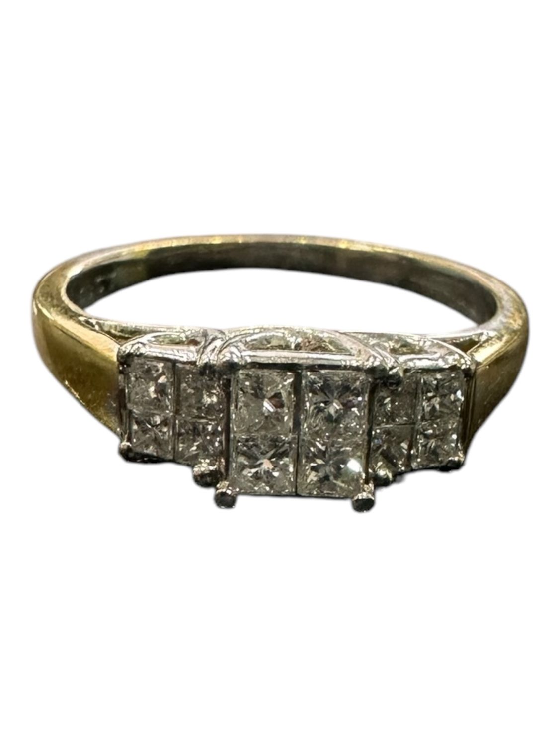 18ct yellow gold diamond 0.25ct  illusion set ring