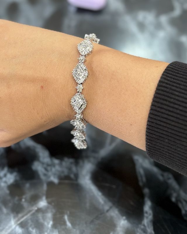 10k white gold 5ct diamond bracelet