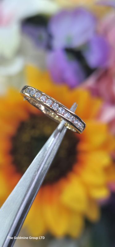 9ct yellow gold diamond 0.25 half eternity ring