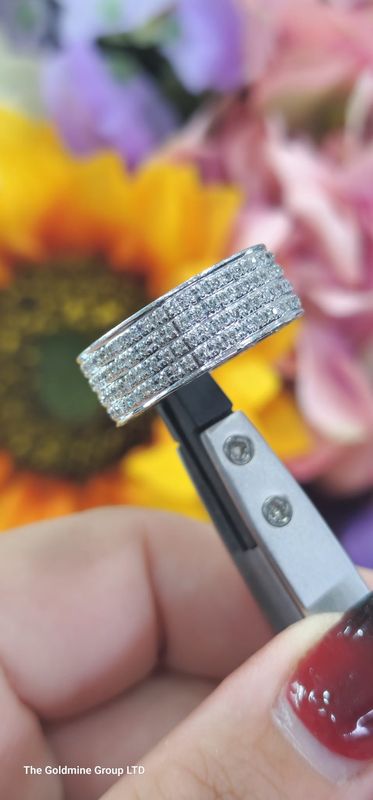 18ct white gold diamond 1ct full eternity ring