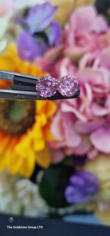 9ct yellow gold Pink semi precious stone earrings