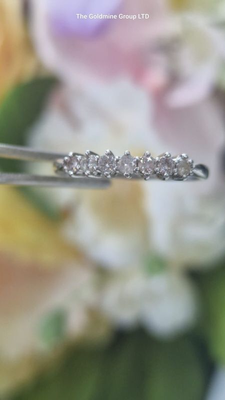 Seven Stone Diamond Ring STU378