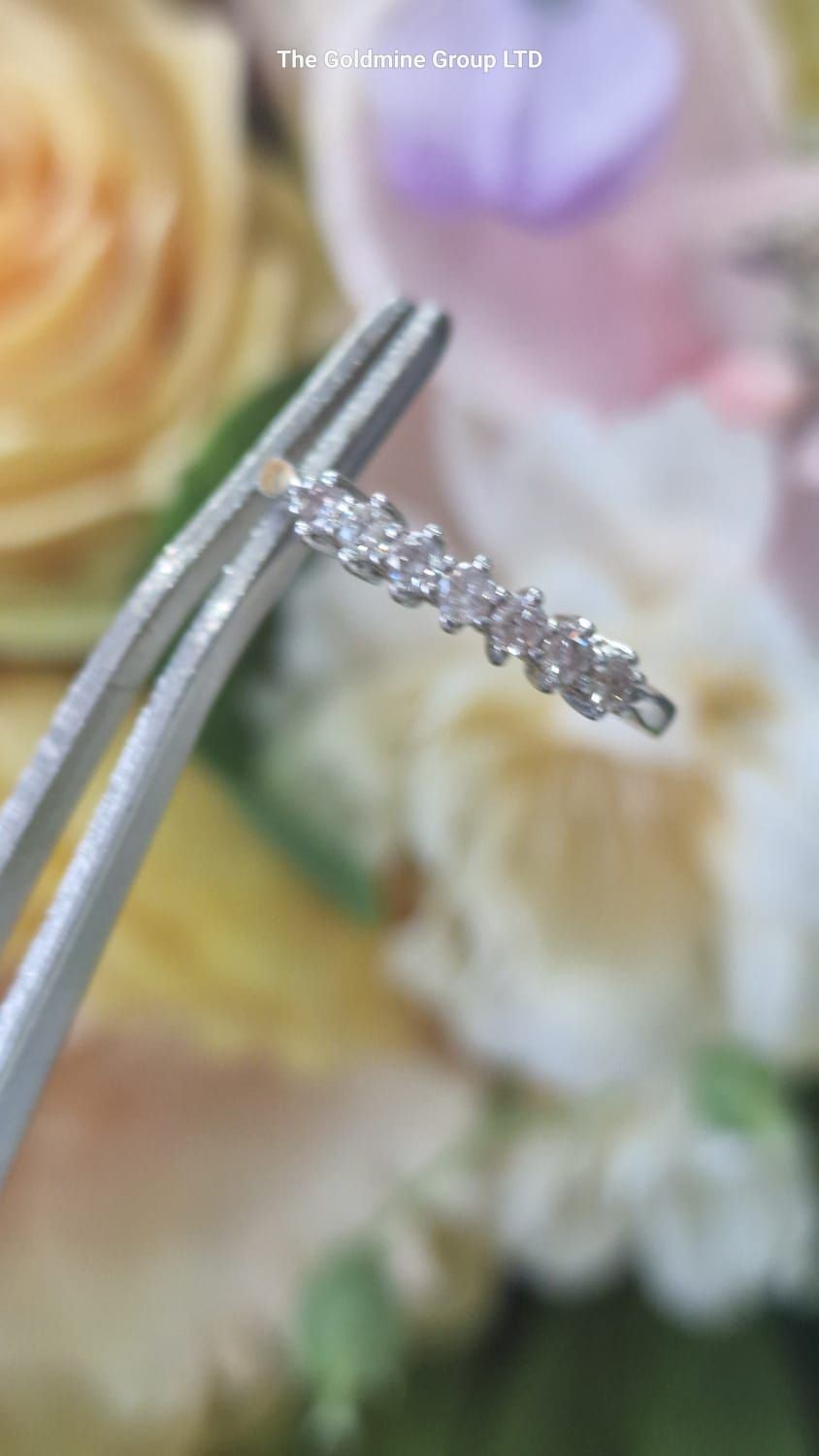 Platinum Seven Stone Diamond Ring STU378