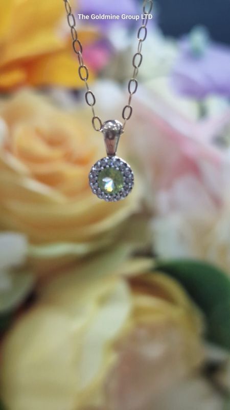 Peridot &amp; Diamond Necklace MLS33