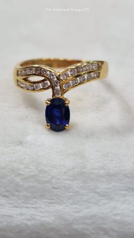 Diamond &amp; Sapphire Drop Ring STU394